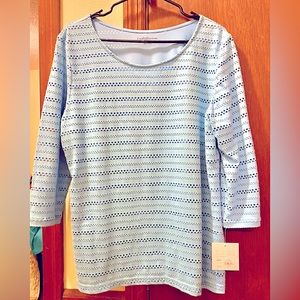 Women’s 3/4 Sleeve Tee. Croft & Barrow. Size XL. Lace-like detail.